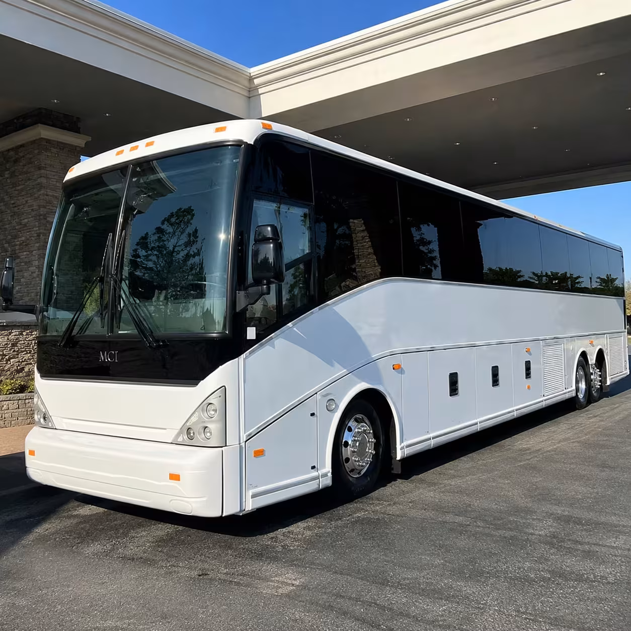 choosing the right bus size for your odessa workforce